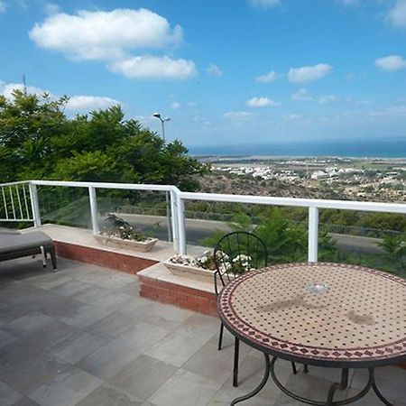 Boutique Apartment "Facing The Sea" 海法 外观 照片