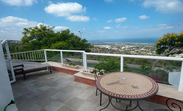 Boutique Apartment "Facing The Sea" 海法 外观 照片