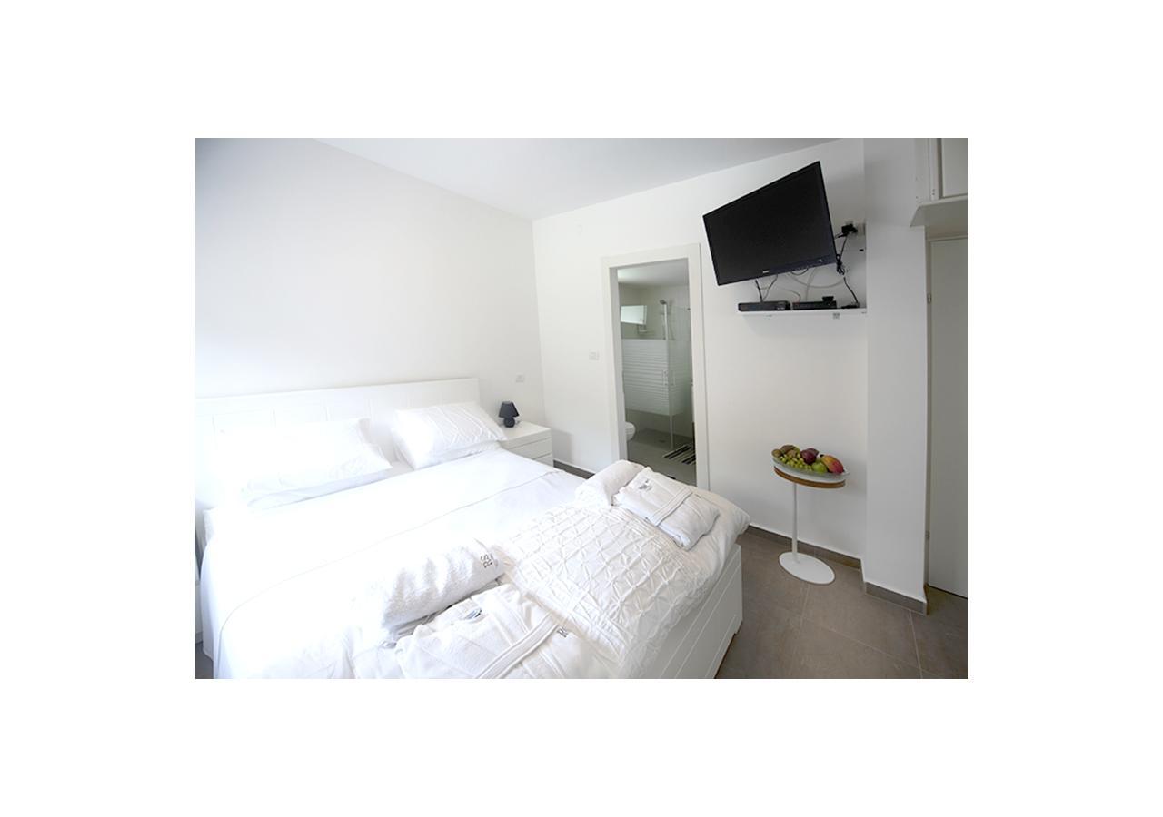 Boutique Apartment "Facing The Sea" 海法 外观 照片