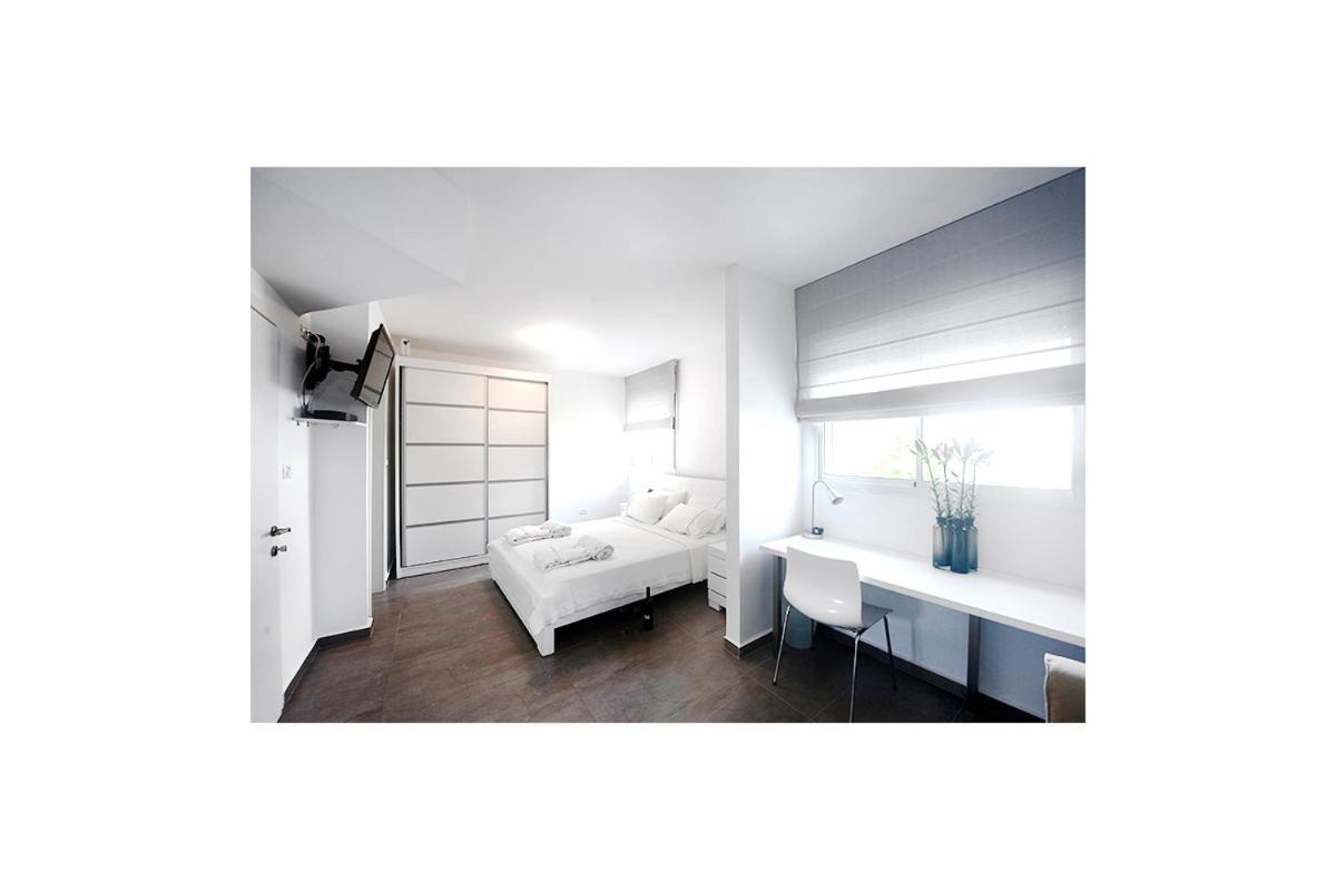 Boutique Apartment "Facing The Sea" 海法 外观 照片