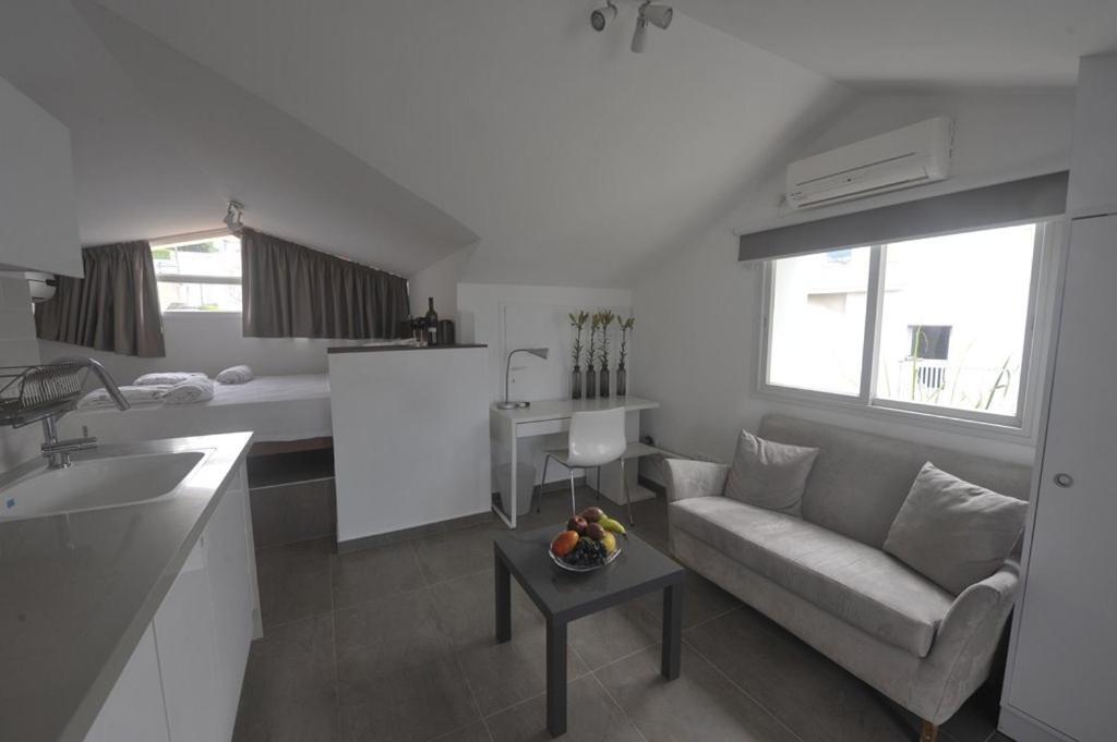 Boutique Apartment "Facing The Sea" 海法 外观 照片